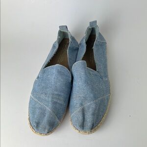 Toms Blue Chambray Denim Slip-On Alpargatas Espadrilles